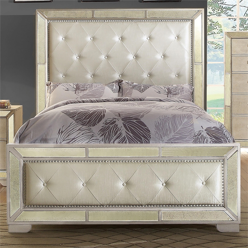 Furniture of America Celina Wood Queen Tufted Panel Bed in Gold Champagne