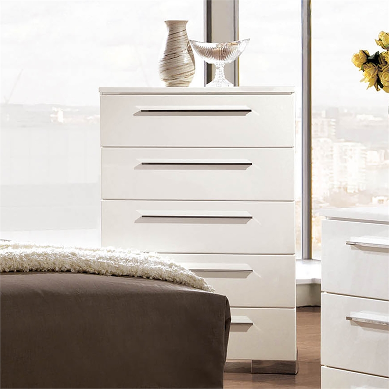 Furniture of America Rayland Contemporary Wood 5-Drawer Chest in Glossy White