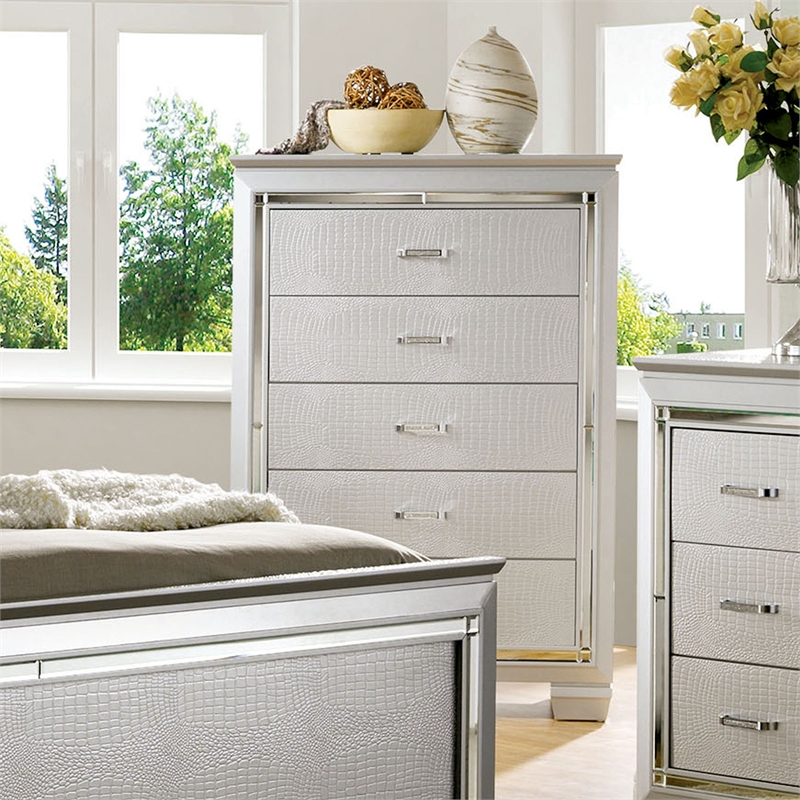 Furniture of America Rachel Contemporary Solid Wood 5-Drawer Chest in Silver