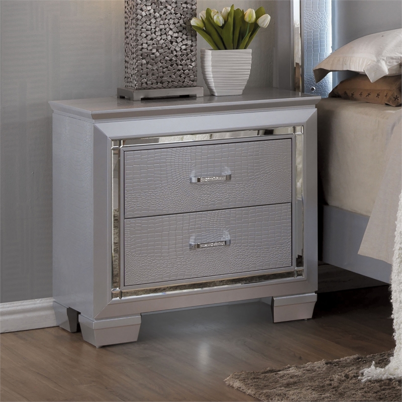 Furniture of America Rachel Solid Wood 2-Drawer Nightstand in Silver
