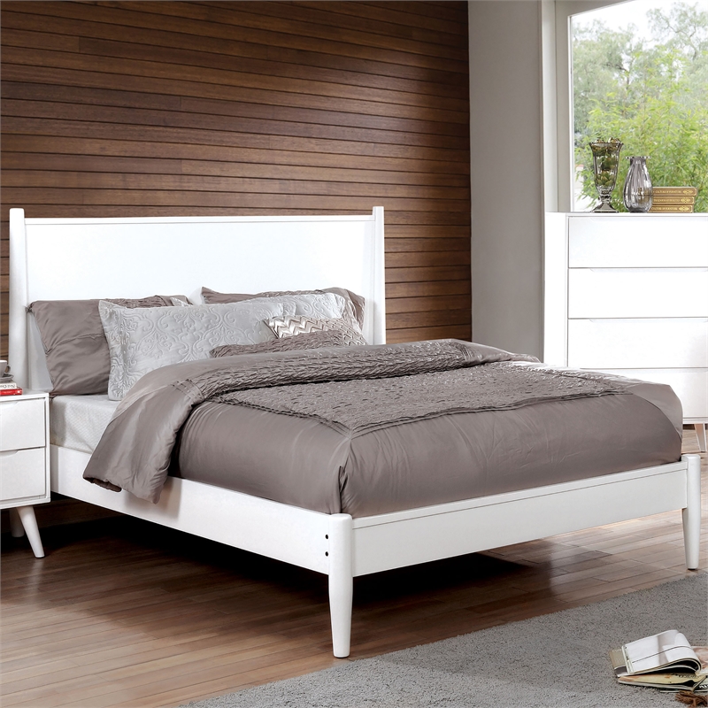 Furniture of America Belkor Solid Wood King Platform Bed in White