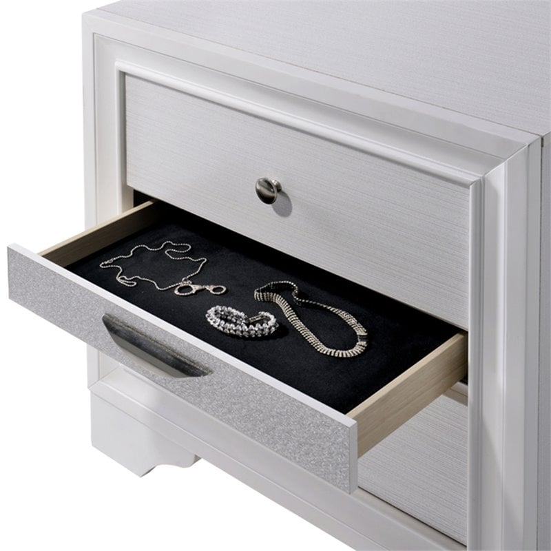Furniture of America Laren Contemporary Solid Wood 3-Drawer Nightstand in White