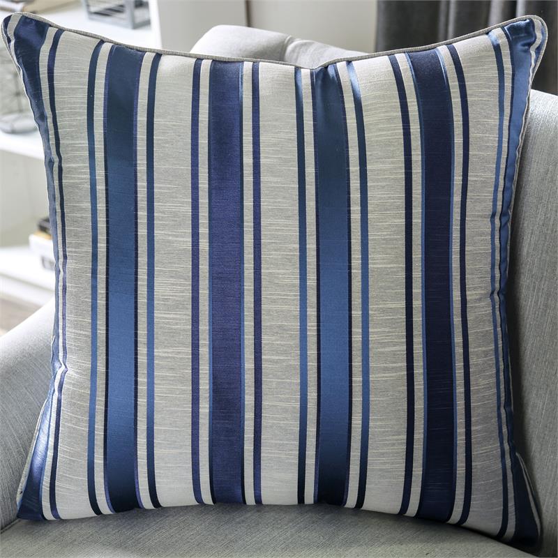 Furniture of America Allyson Transitional Chenille Loveseat in Light Gray