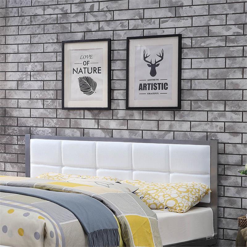 Furniture of America Kushner Industrial Metal Platform Bed with Bench in White