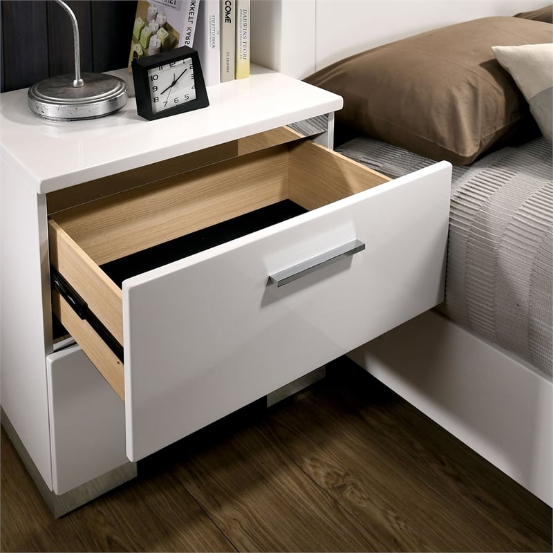 FOA Quaker Modern 3-Piece White Wood Bedroom Set - King + 2 Nightstands