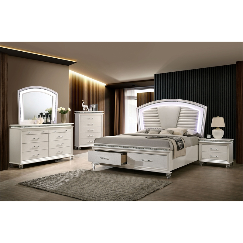 FOA Plumley 3-Piece White Wood Bedroom Set - Queen + Nightstand + Chest