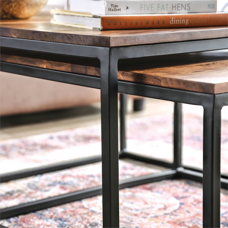 Furniture of America Druze Wood 2-Piece Nesting Table Set in Natural Oak