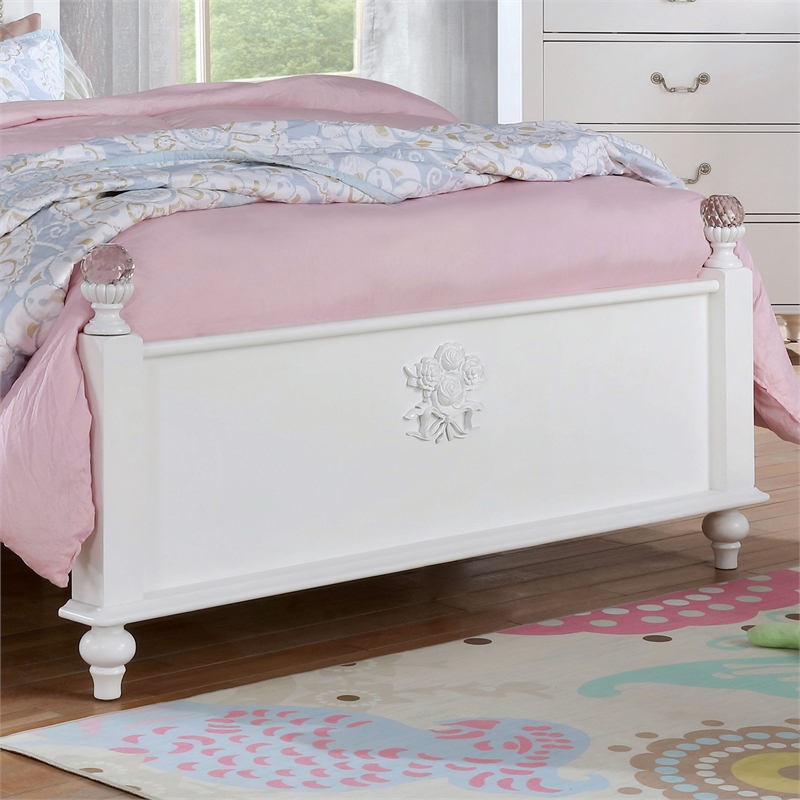 Furniture of America Mondu Traditional Wood Tufted Twin Kids Bed in White