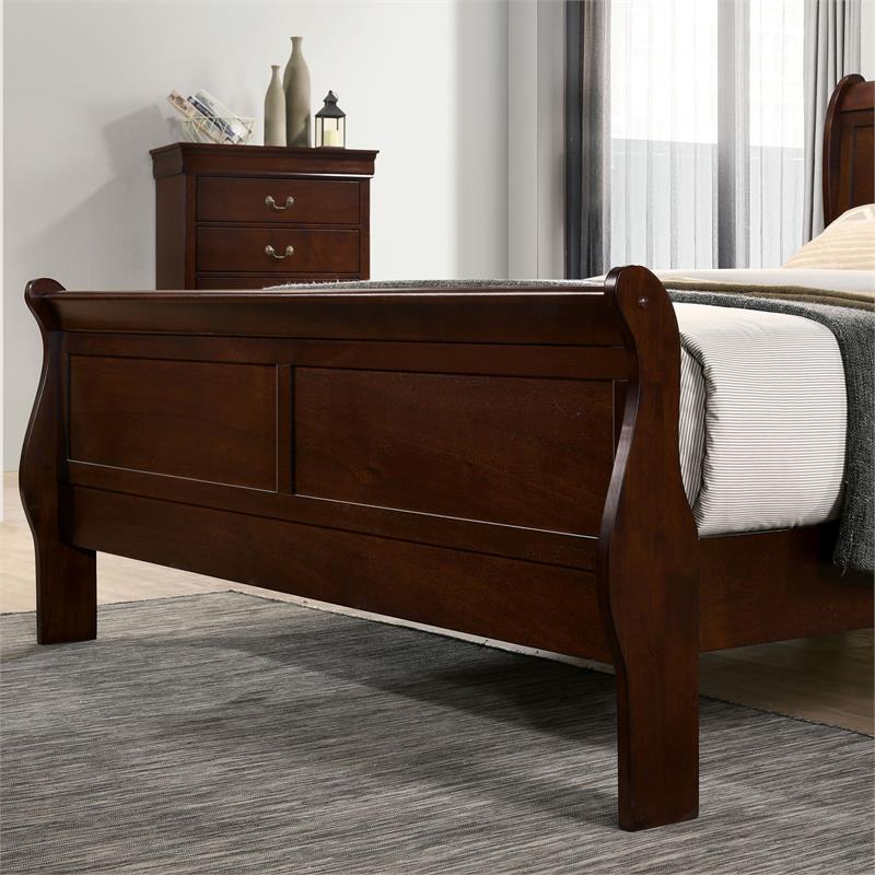 Furniture of America Jussy Transitional Solid Wood Queen Sleigh Bed in Cherry
