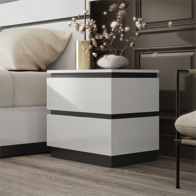Furniture of America Misti Contemporary Solid Wood Nightstand with USB in White