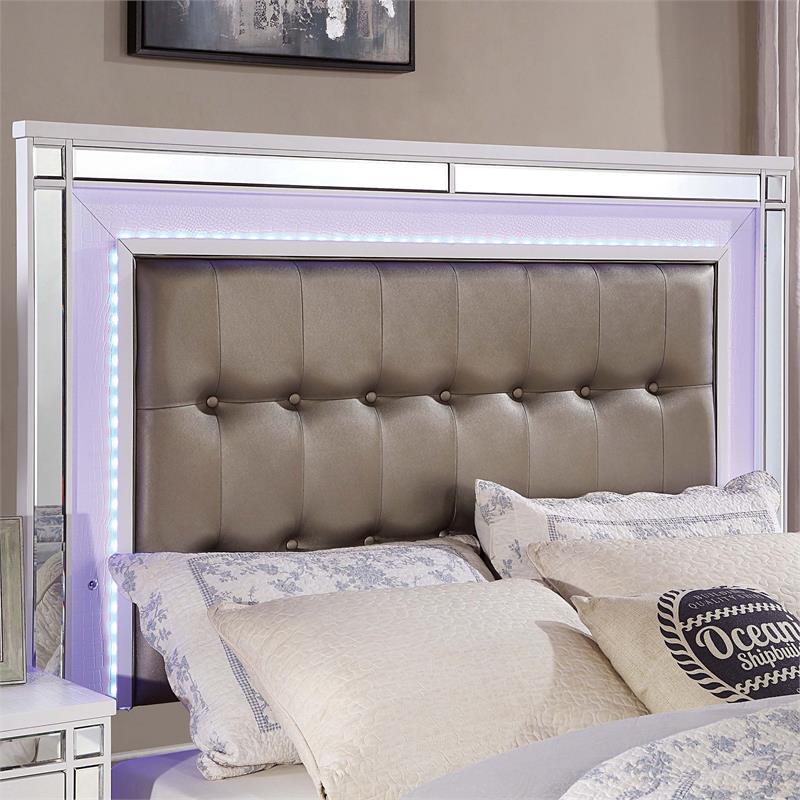 Furniture of America Xulu Contemporary Wood Cal King Bed with LED in White