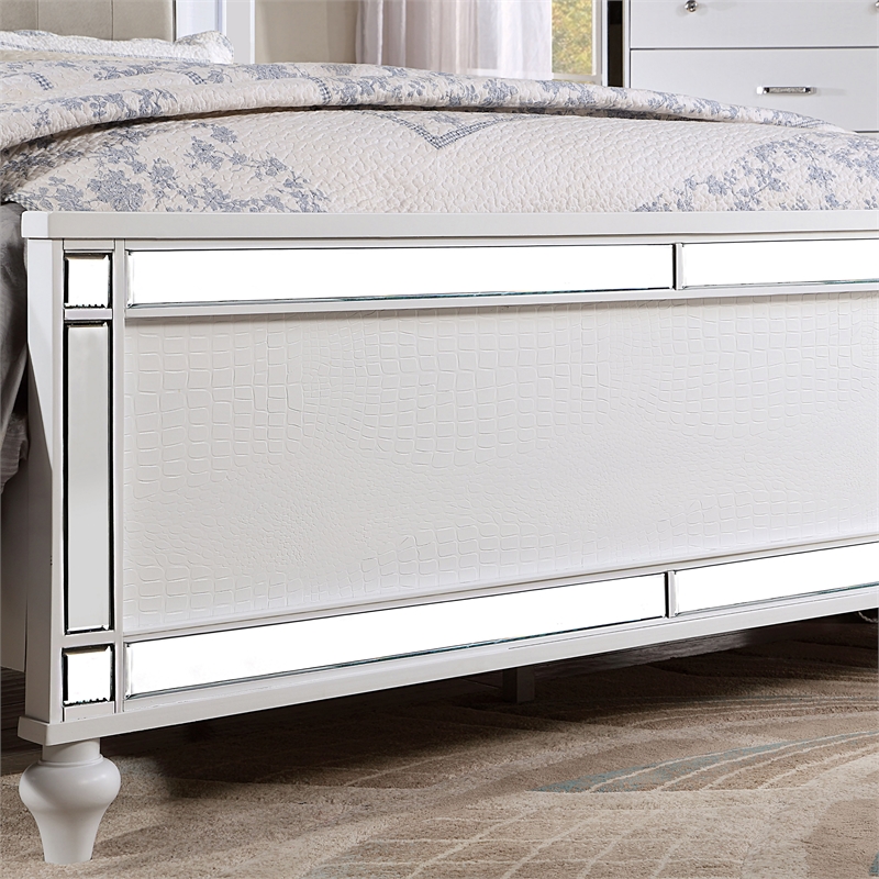 Furniture of America Xulu Contemporary Wood King Bed with LED in White