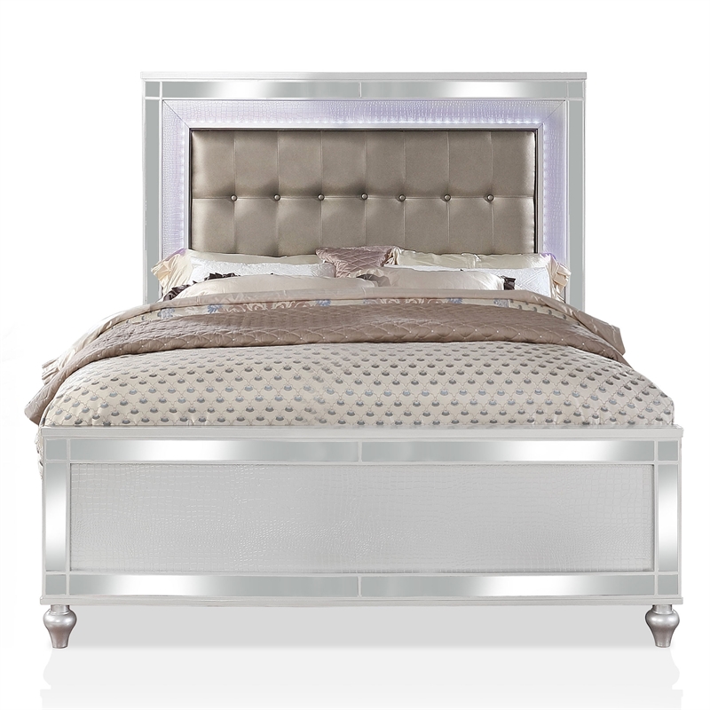 FOA Xulu 3-Piece White Solid Wood LED Bedroom Set - Cal King + 2 Nightstands