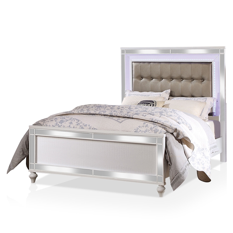 FOA Xulu 3-Piece White Solid Wood LED Bedroom Set - Cal King + 2 Nightstands