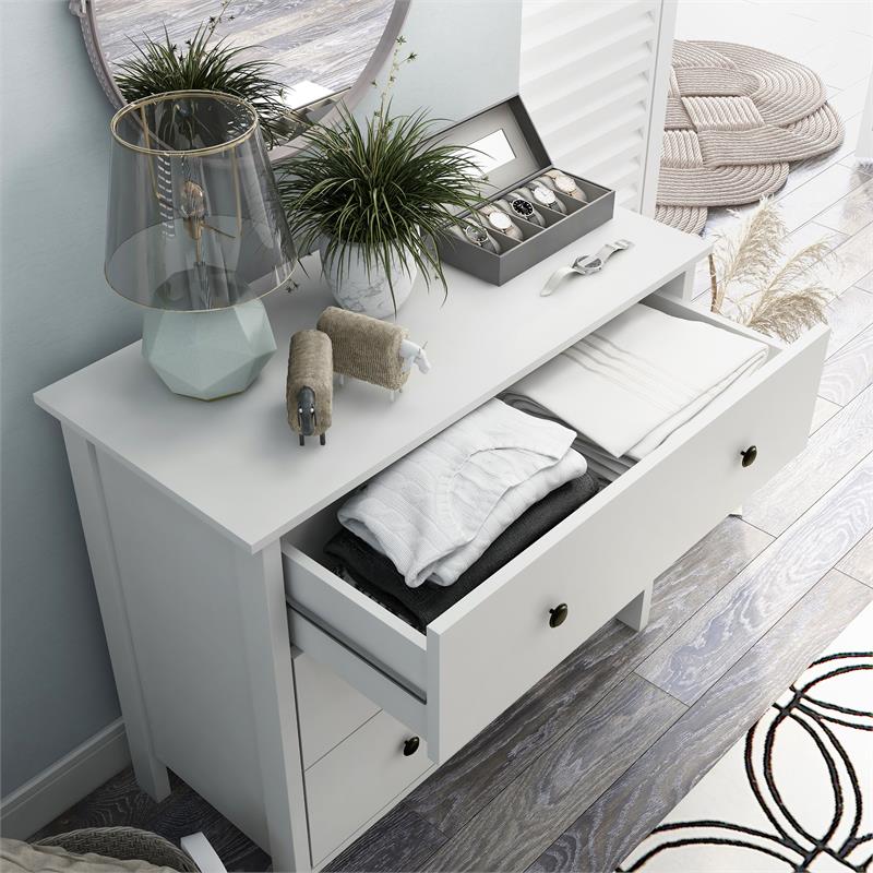 Furniture of America Reyes Rustic Wood 3-Drawer Chest in White