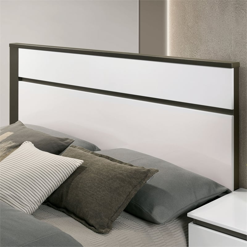 FOA Misti 3-Piece White Wood Storage Bedroom Set - Cal King + 2 Nightstands