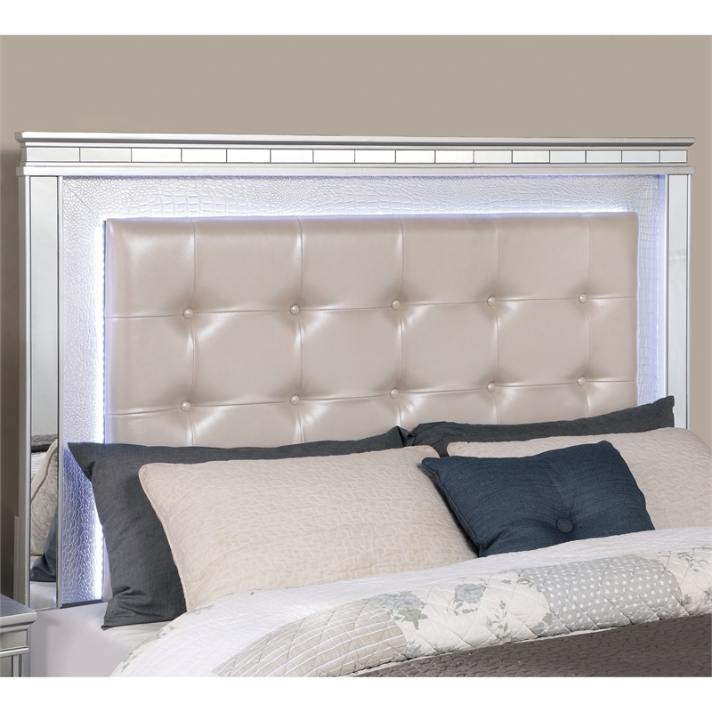 FOA Pimma 6pc Silver Wood Bed Set - Cal King+2 Nightstands+Chest+Dresser+Mirror
