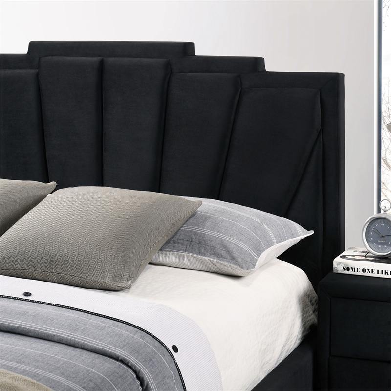 Furniture of America Glanz Glam Fabric Tufted Queen Bed in Black