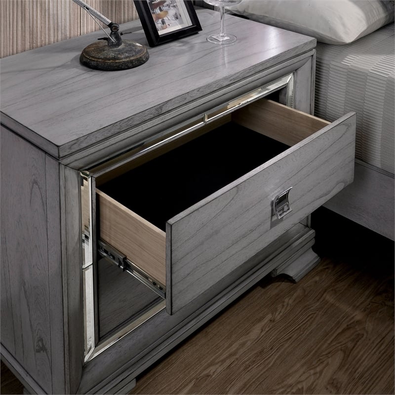 FOA Hariston 3pc Light Gray Solid Wood Bed Set - Queen + Nightstand + Chest