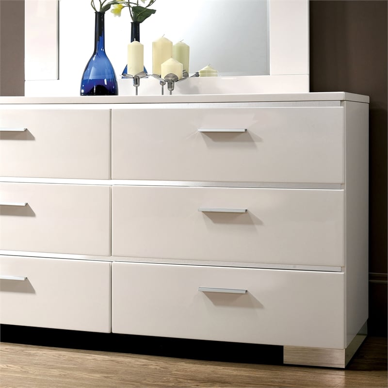 Furniture of America Quaker 2pc White Solid Wood Bedroom Set - Cal King+Dresser