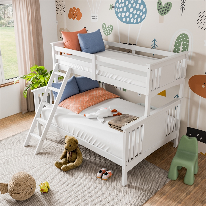 Furniture of America Sinclare Wood Twin over Full Bunk Bed in White