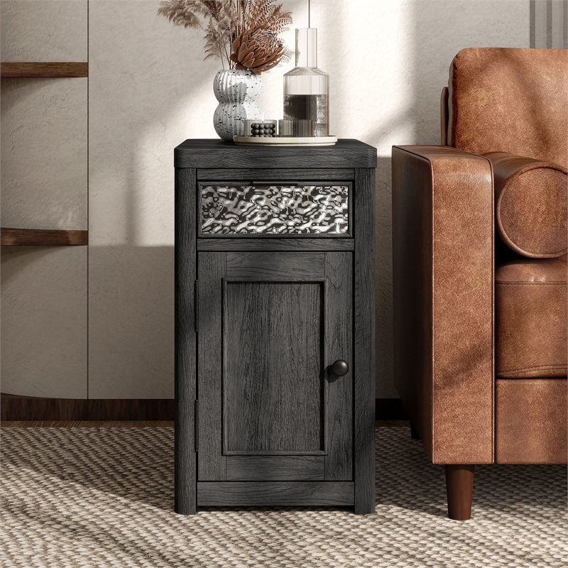 Furniture of America Selyra Wood Gray Chairside Table with Charging Port and USB