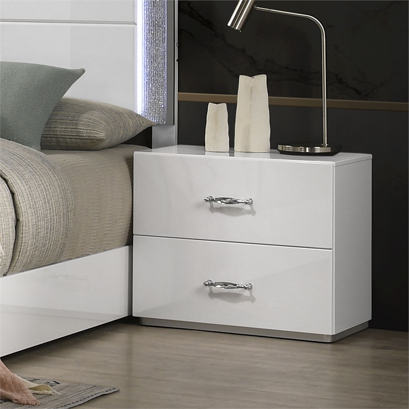 Furniture of America Quince Solid Wood 2-Drawer Nightstand in White