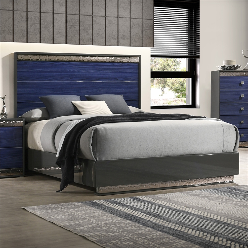 Furniture of America Scape Solid Wood Platform Queen Bed in Blue