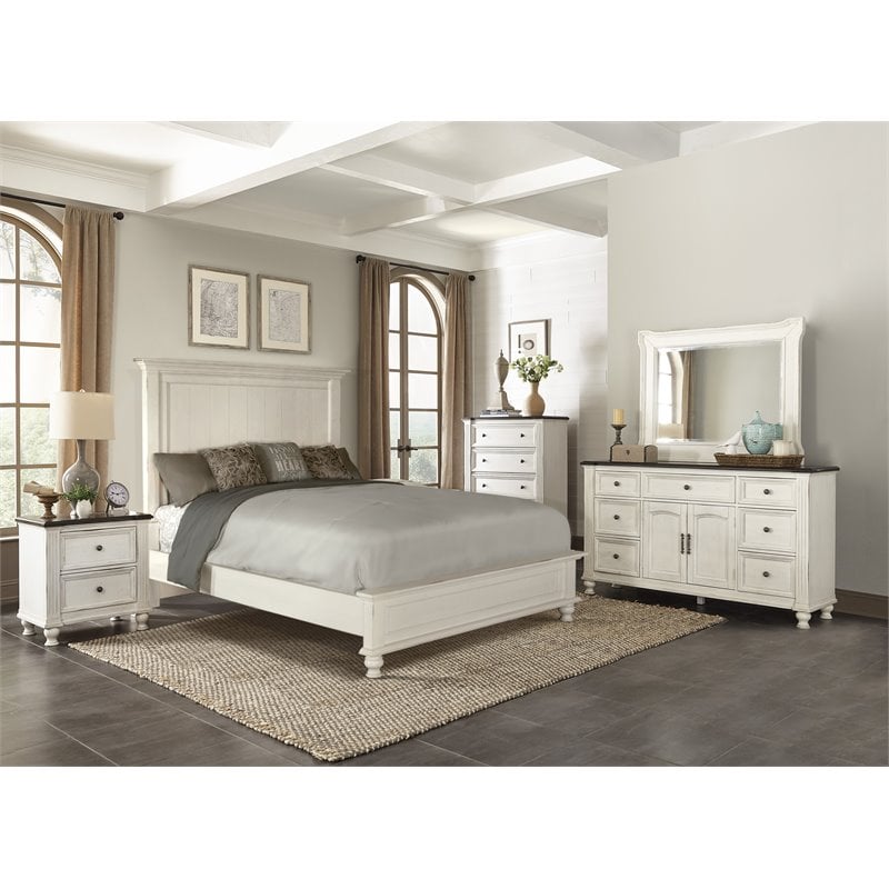 Sunny Designs Carriage House Coastal Wood Eastern King Bed in Off White