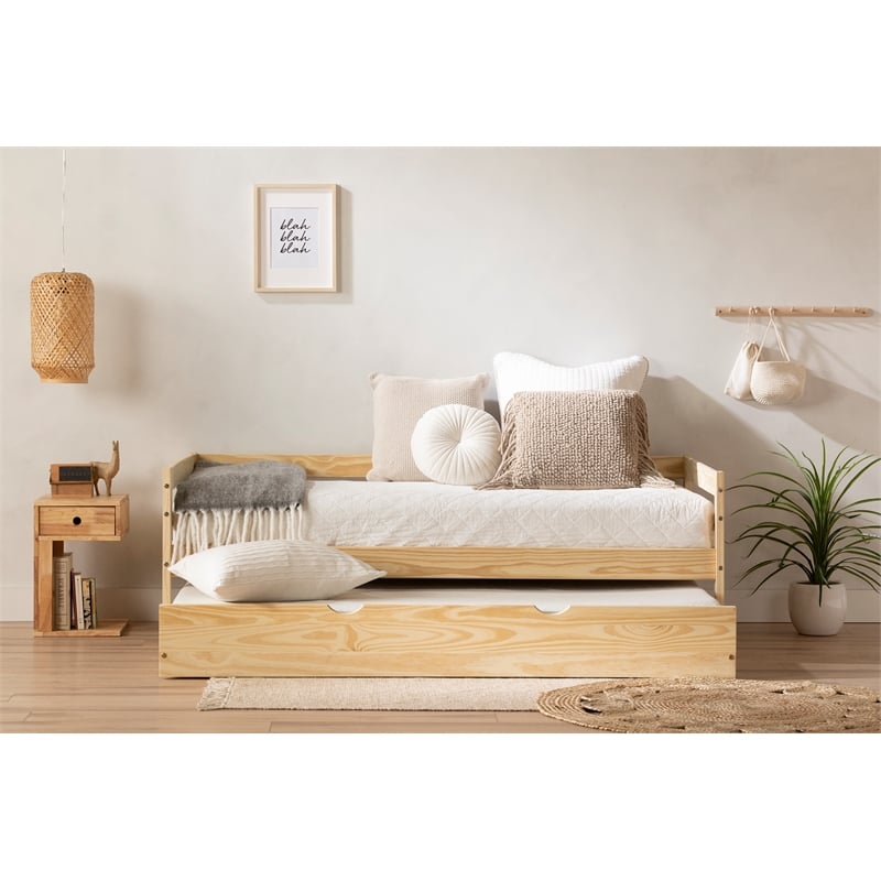 Solid wood deals trundle bed