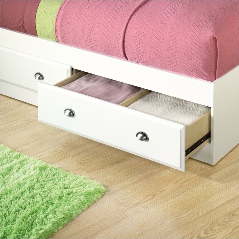 Catania Modern / Contemporary Twin Mates Bed in Soft White Finish