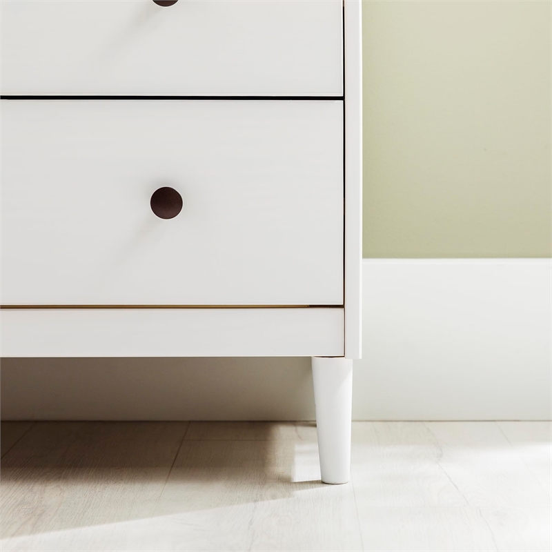 Catania Modern / Contemporary 4 Drawer Solid Wood Dresser in White