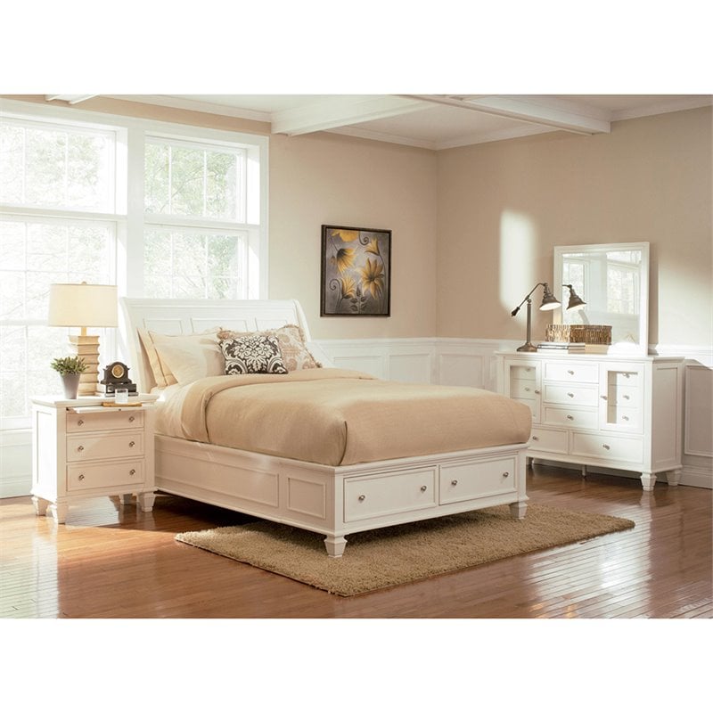 Bowery Hill 3-Drawer Coastal Wood Nightstand in White/Silver