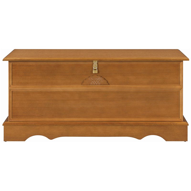 Bowery Hill Rectangular Traditional Wood Cedar Chest in Natural Honey