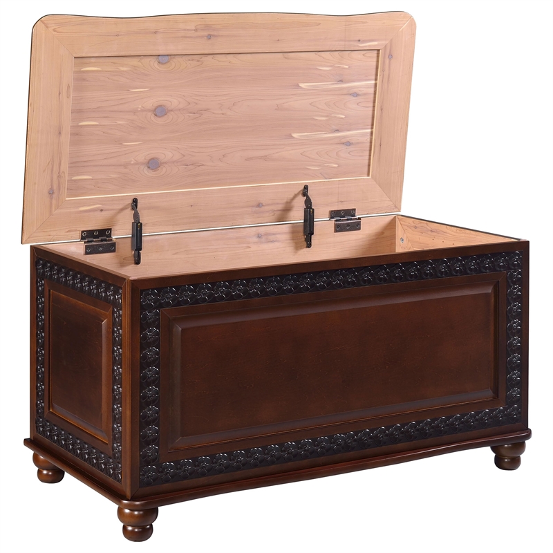 Bowery Hill Traditional Wood Cedar Blanket Chest in Deep Tobacco
