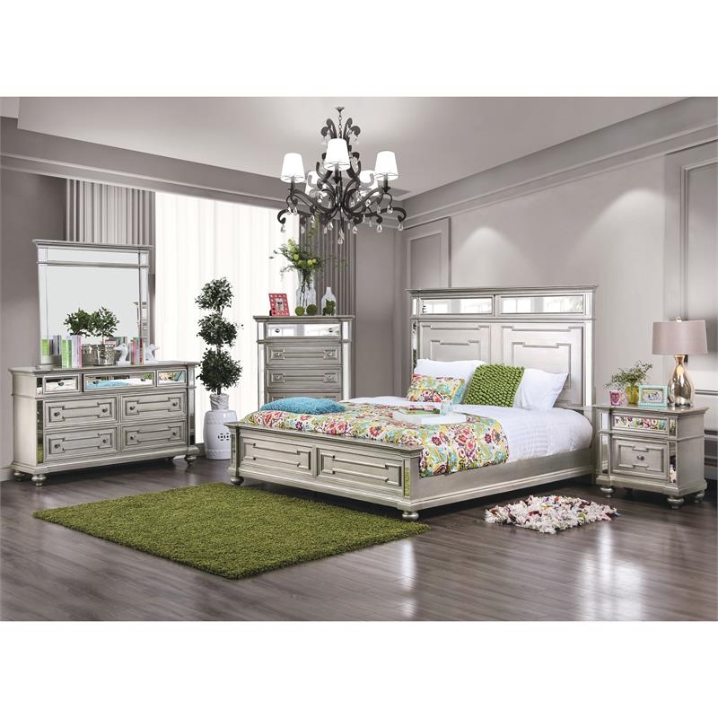 Bowery Hill 5 Drawers Transitional Solid Wood Chest in Silver