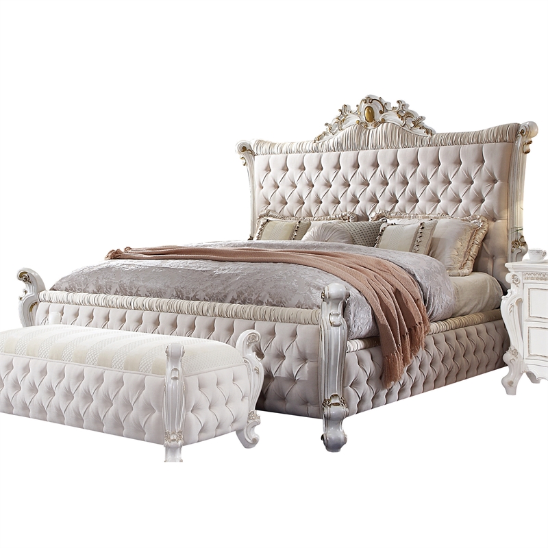 Bowery Hill Traditional Fabric Queen Bed in Antique Pearl White