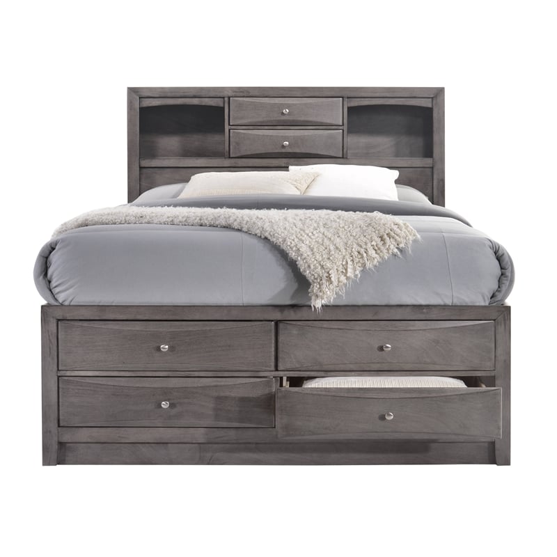 Bowery Hill Solid Wood 3 Piece King Bedroom Set in Gray