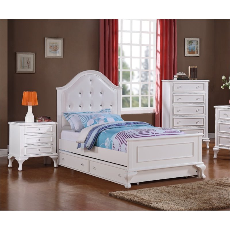 Bowery Hill Button Tufted Faux Leather 3 Piece Twin Bedroom Set in White
