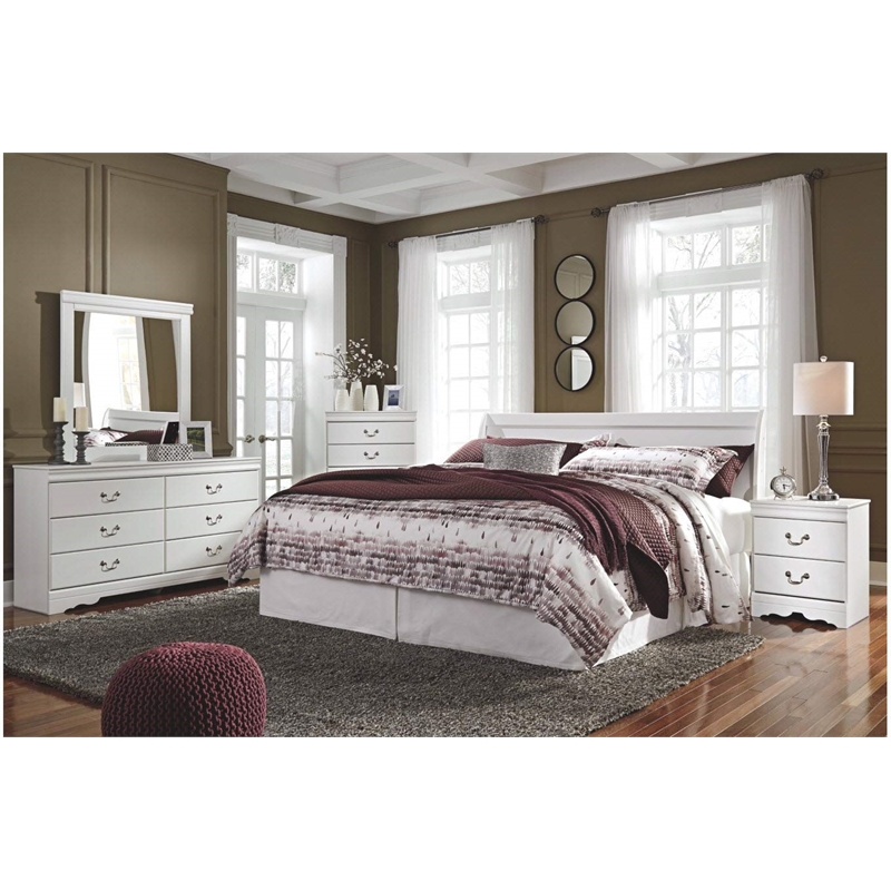 Bowery Hill 6 Drawer Double Dresser in White