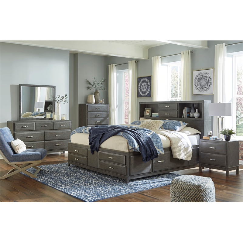 Bowery Hill 7 Drawer Dresser in Gray