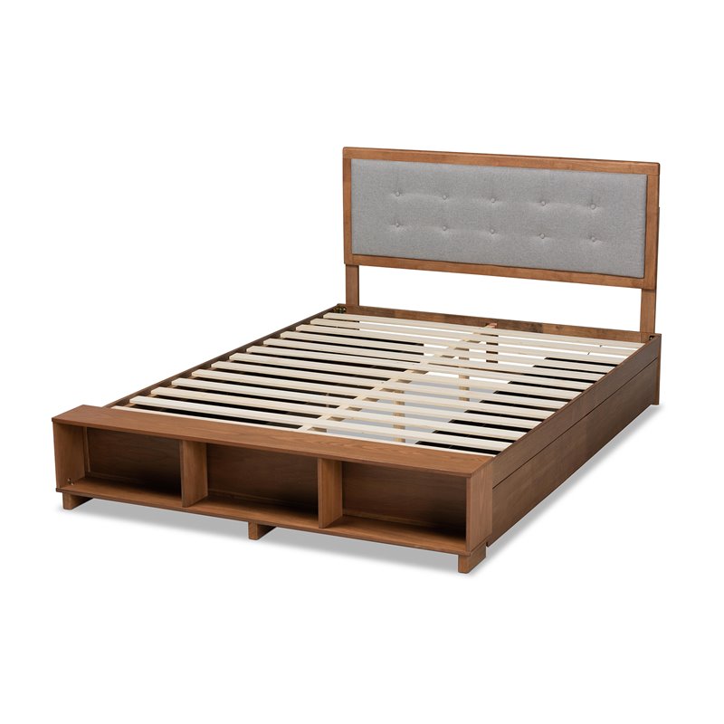 Bowery Hill Brown Finished Wood 4-Drawer Queen Size Platform Storage Bed