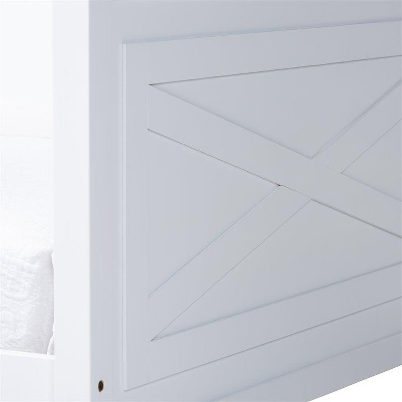 Bowery Hill Traditional Rubberwood/MDF Wood/LVL Twin Size Daybed in White