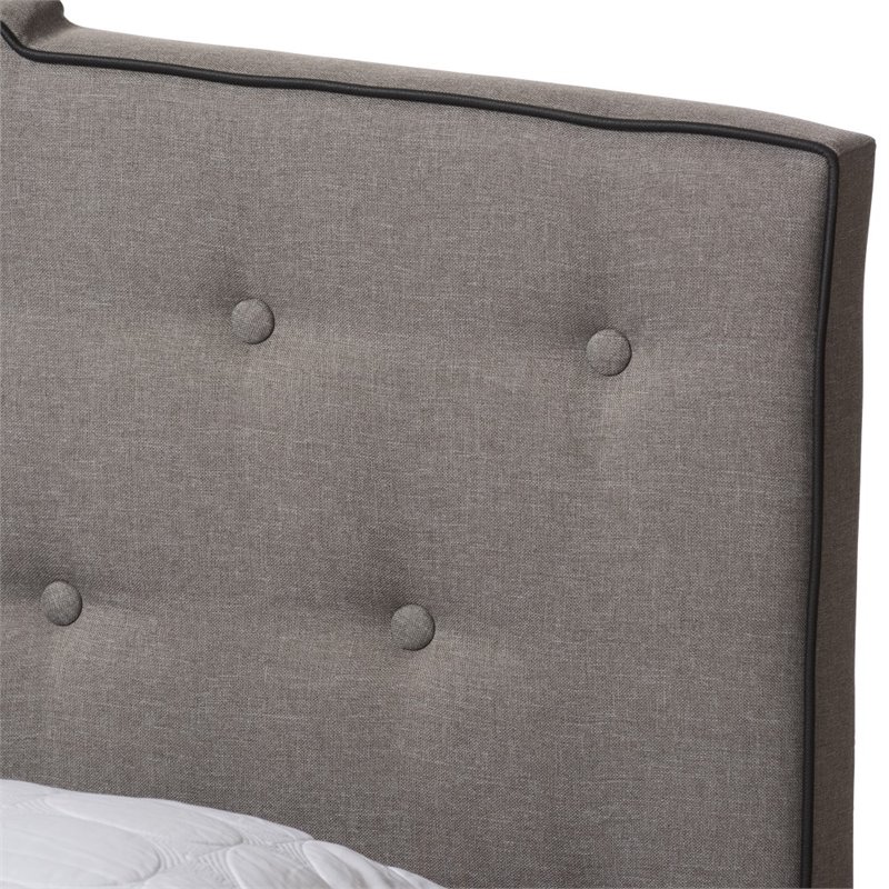 Bowery Hill Traditional Upholstered Fabric Tufted Queen Bed in Light Grey
