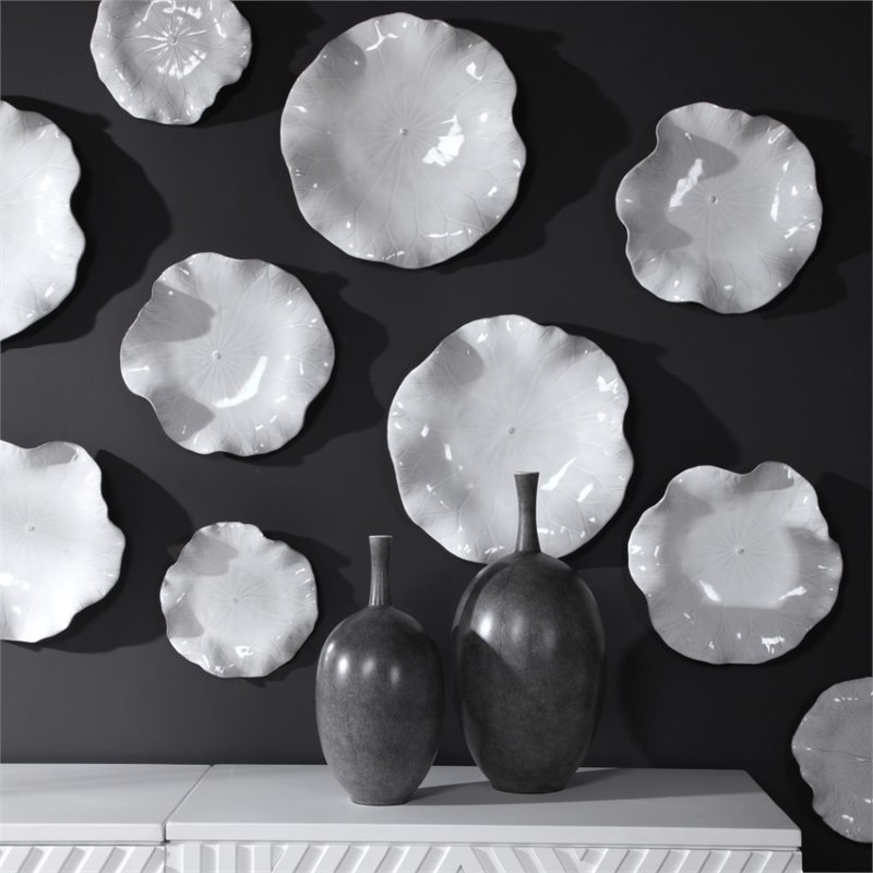 Bowery Hill Contemporary Ceramic Wall Decor in White (Set of 3)