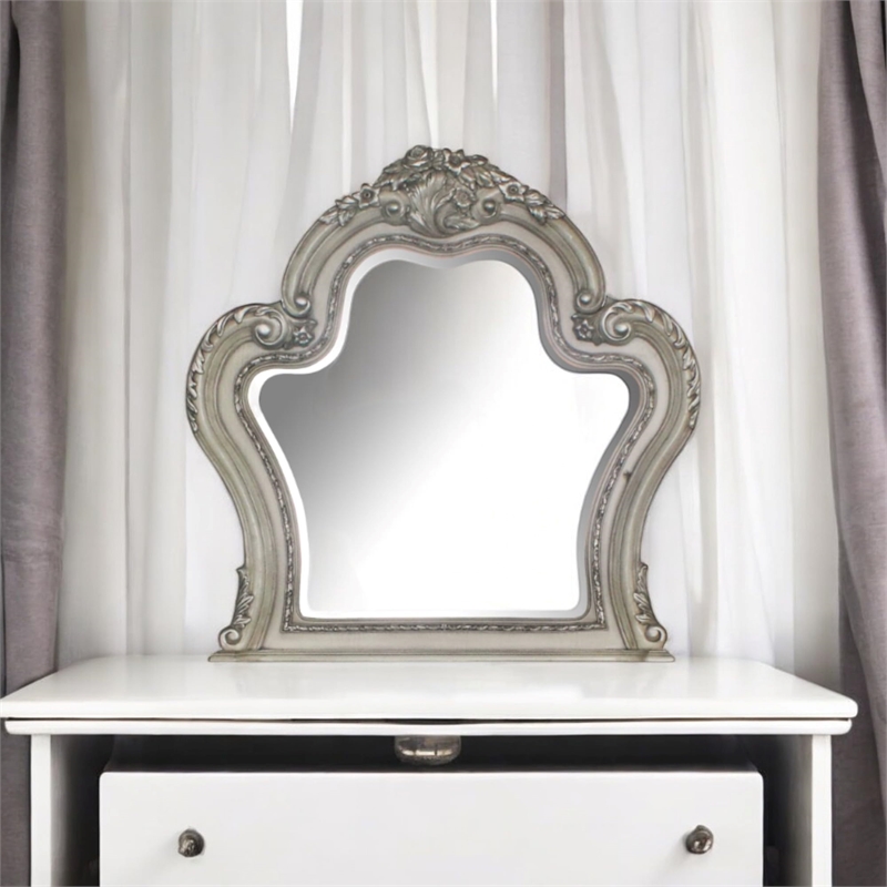 Bowery Hill Traditional Mirror in Vintage Bone White