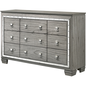 Bowery Hill 9-Drawer Rectangular Contemporary Wood Dresser in Oak
