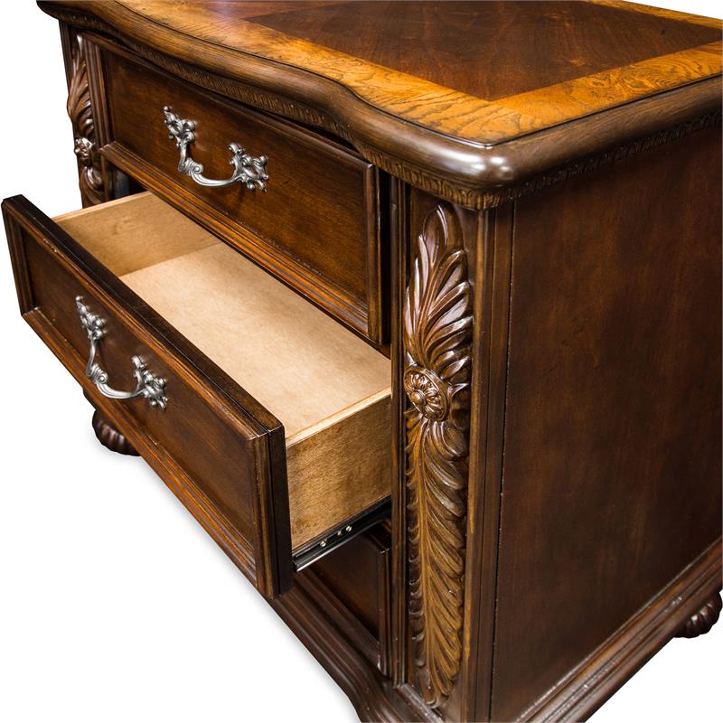 Bowery Hill 3 Drawers Traditional Solid Wood Nightstand in Brown Cherry