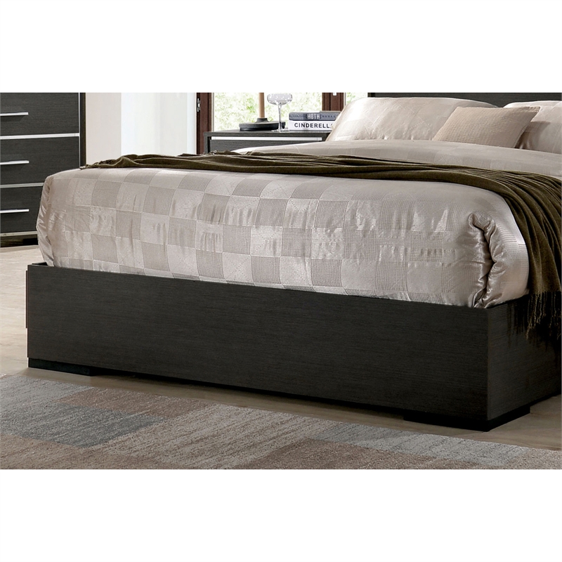 Bowery Hill Contemporary Wood Queen Panel Bed with LED Lights in Gray