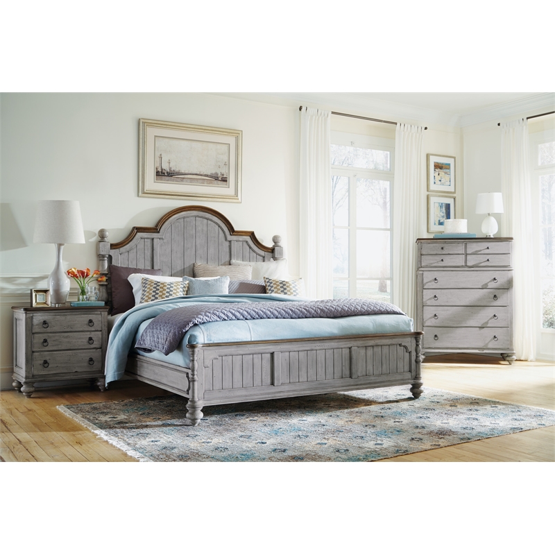 Bowery Hill Farmhouse Wood Drawer Chest with Weathered Gray Finish